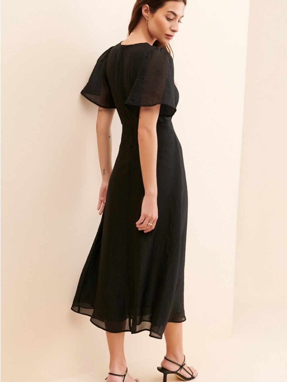 Lisa Says Gah Black Grace Chiffon Midi Dress - Picture 4 of 11